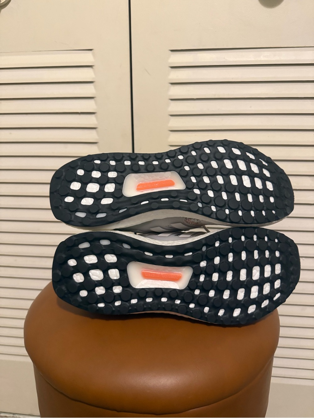 Adidas UltraBoost - Picture 3 of 3